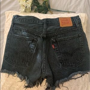 Levi’s Denim Black Shorts 25W